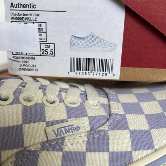 Vans WMNS Authentic
Checkerboard Lilac
VN000BW5LLC
Sneakers - Picture 16 of 16